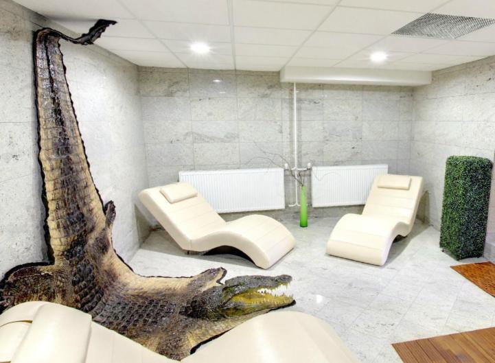 Hotel Relax Rajecke Teplice Bagian luar foto