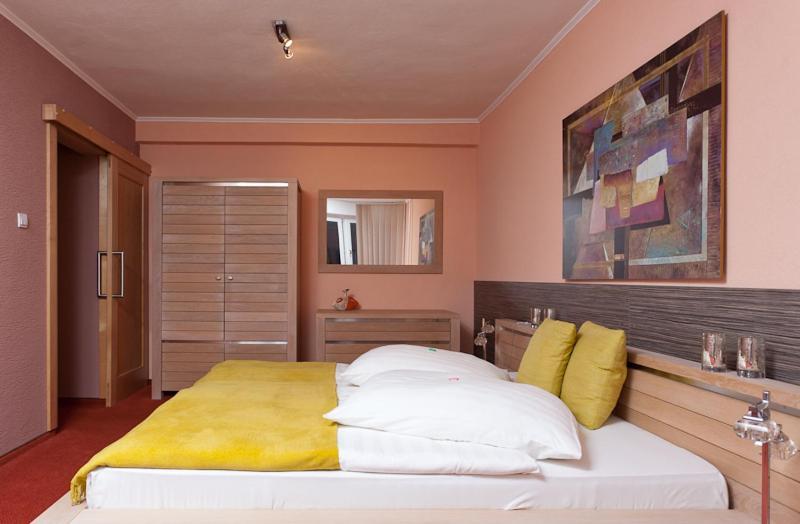 Hotel Relax Rajecke Teplice Ruang foto